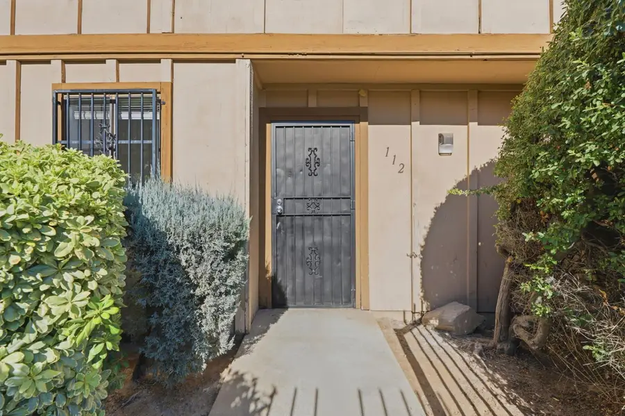 1221 N Peach Avenue #112, Fresno, CA 93727 - #2