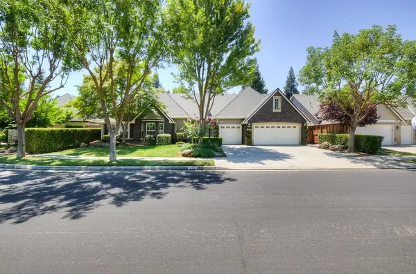 274 W Lester Avenue, Clovis, CA 93619