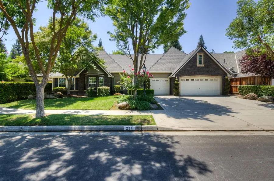 274 W Lester Avenue, Clovis, CA 93619 - #2