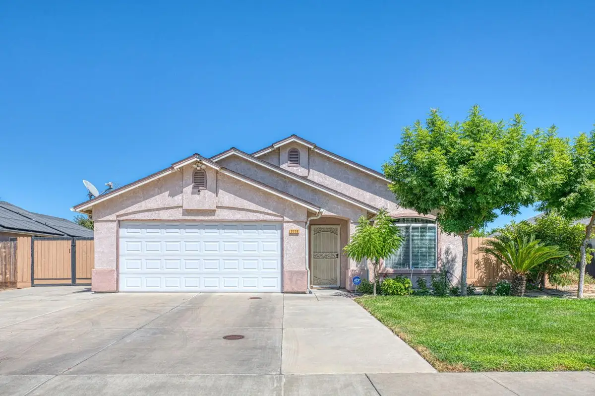3718 Clay Court, Selma, CA 93662 - #1