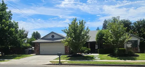 6415 N Adoline Avenue, Fresno, CA 93711