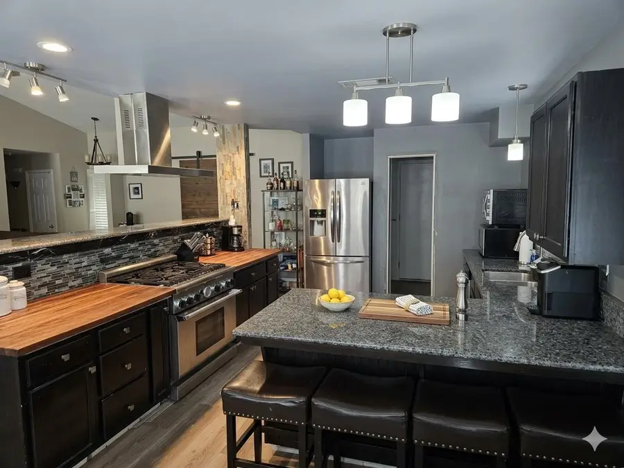 6415 N Adoline Avenue, Fresno, CA 93711 - #3