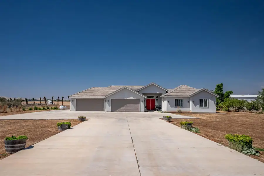 13212 E Shaw Avenue, Sanger, CA 93657 - #3