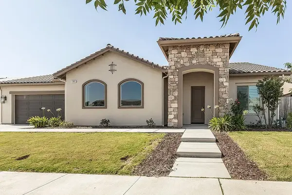 1940 Solig Avenue, Kingsburg, CA 93631