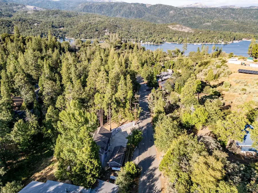 39314 Manzanita Drive, Oakhurst, CA 93644 - #2