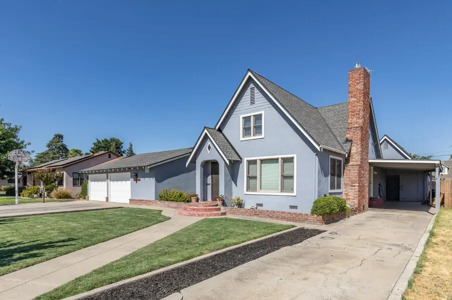476 N Nichols, Dinuba, CA 93618 - #3