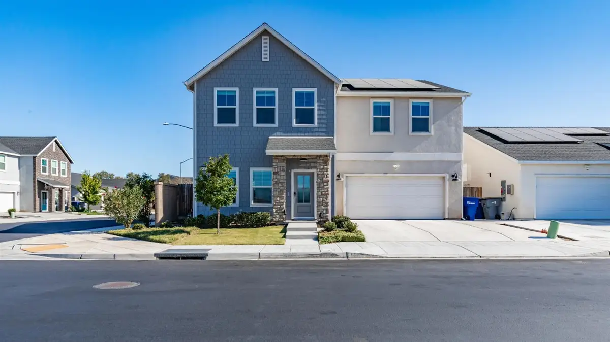 5817 E Alexander Avenue, Fresno, CA 93727 - #1