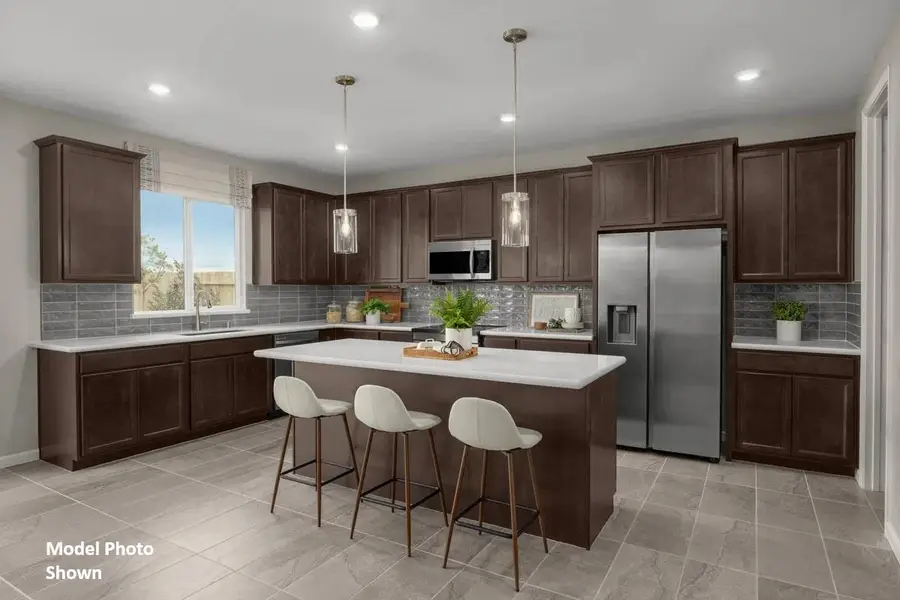 2153 S Helm Avenue, Fresno, CA 93725 - #3