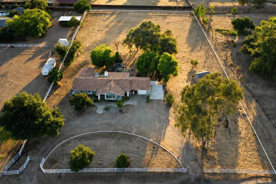 8737 N Madsen Avenue, Clovis, CA 93619 - #2