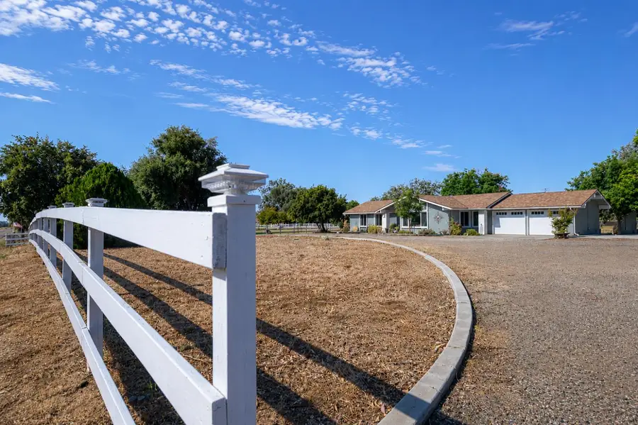 8737 N Madsen Avenue, Clovis, CA 93619 - #3