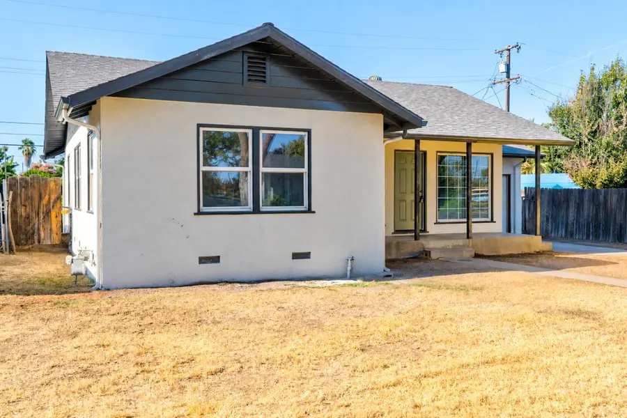 1442 W Flint Way, Fresno, CA 93705 - #3