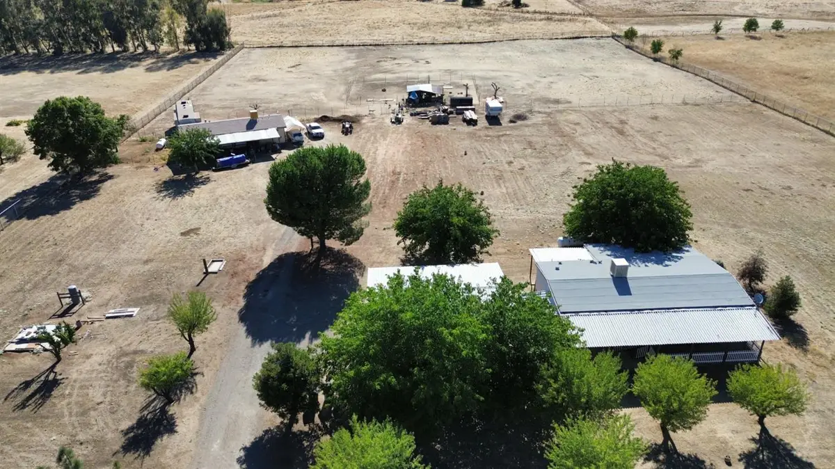 6215 N Bethel Avenue, Clovis, CA 93619 - #1