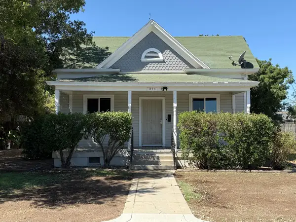 271 N I Street, Dinuba, CA 93618