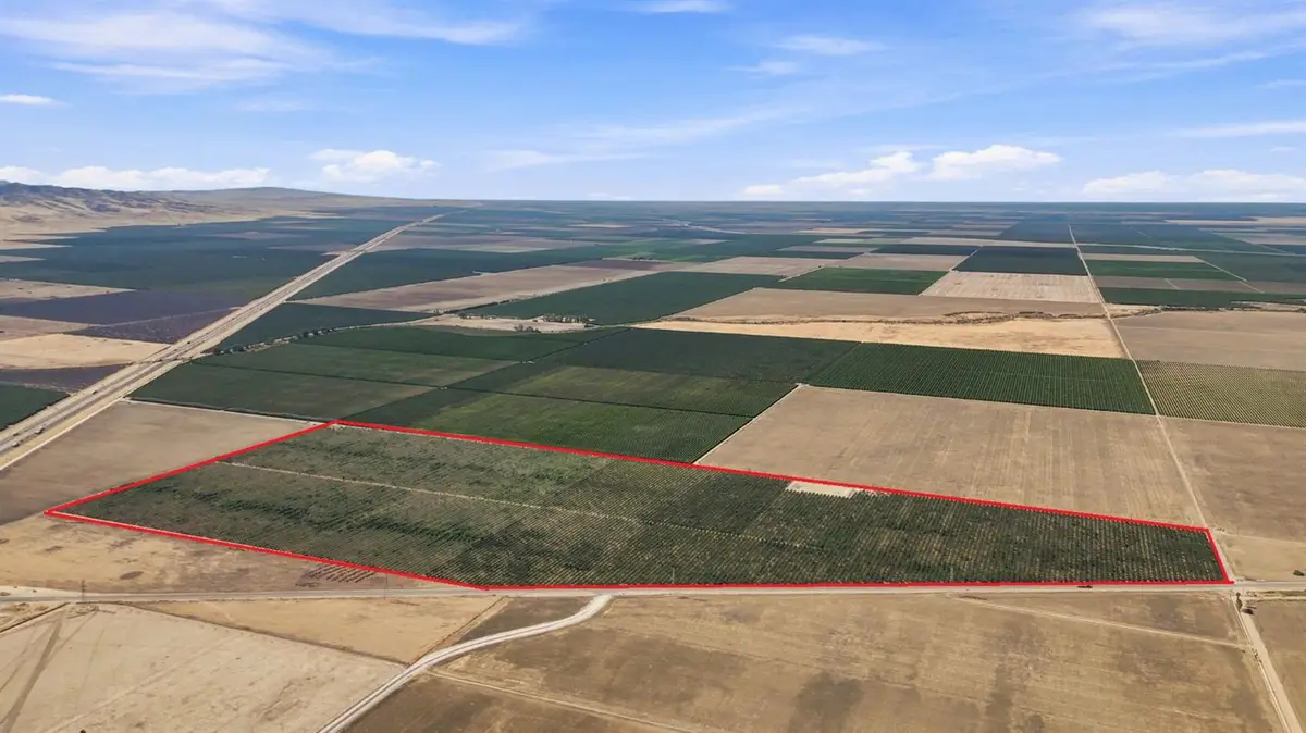 45551 W Panoche Road, Firebaugh, CA 93622 - #1