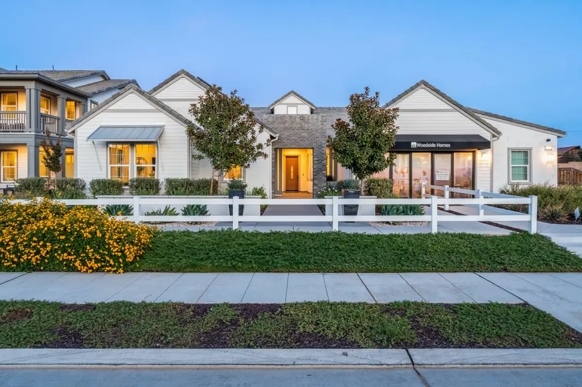 1681 N Shirley Avenue, Clovis, CA 93619 - #1