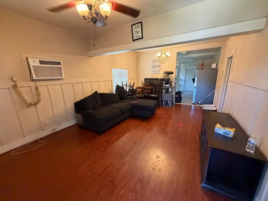 2837 E Grant Avenue, Fresno, CA 93701 - #3