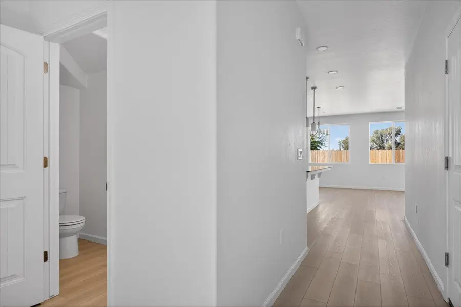 1529 Crimson Way, Dinuba, CA 93618 - #3
