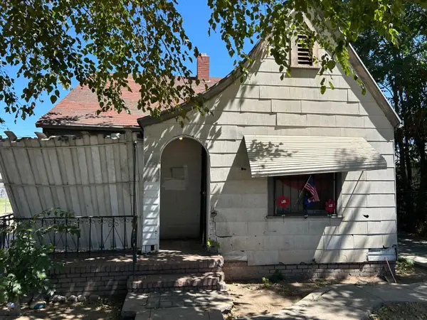 3825 E Mckenzie Avenue, Fresno, CA 93702