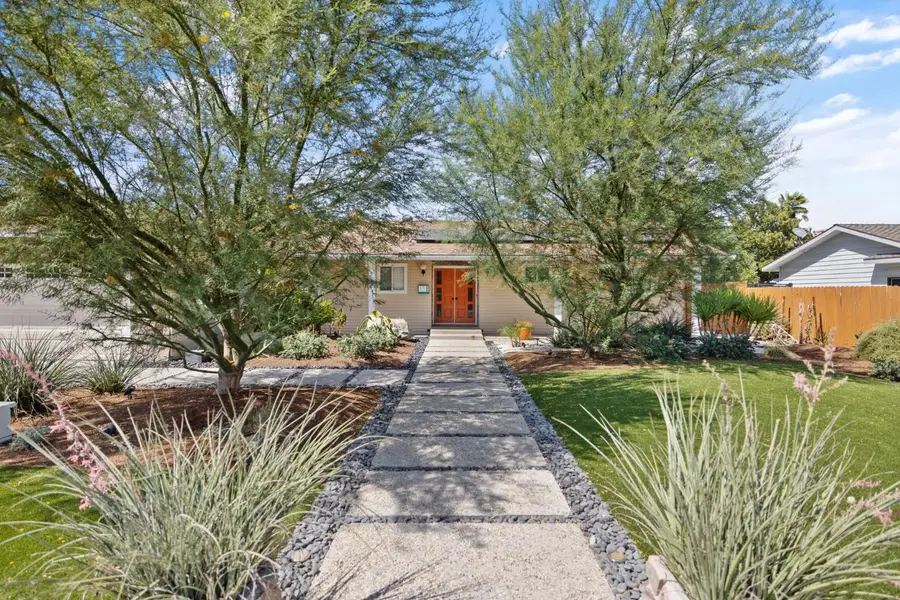 3500 W Hillsdale Avenue, Visalia, CA 93291 - #2