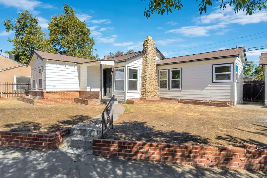 4245 E Ball Avenue, Fresno, CA 93702 - #2
