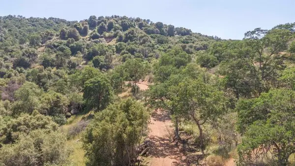 0 Ruth Hill Rd, Yokuts Valley, CA 93675