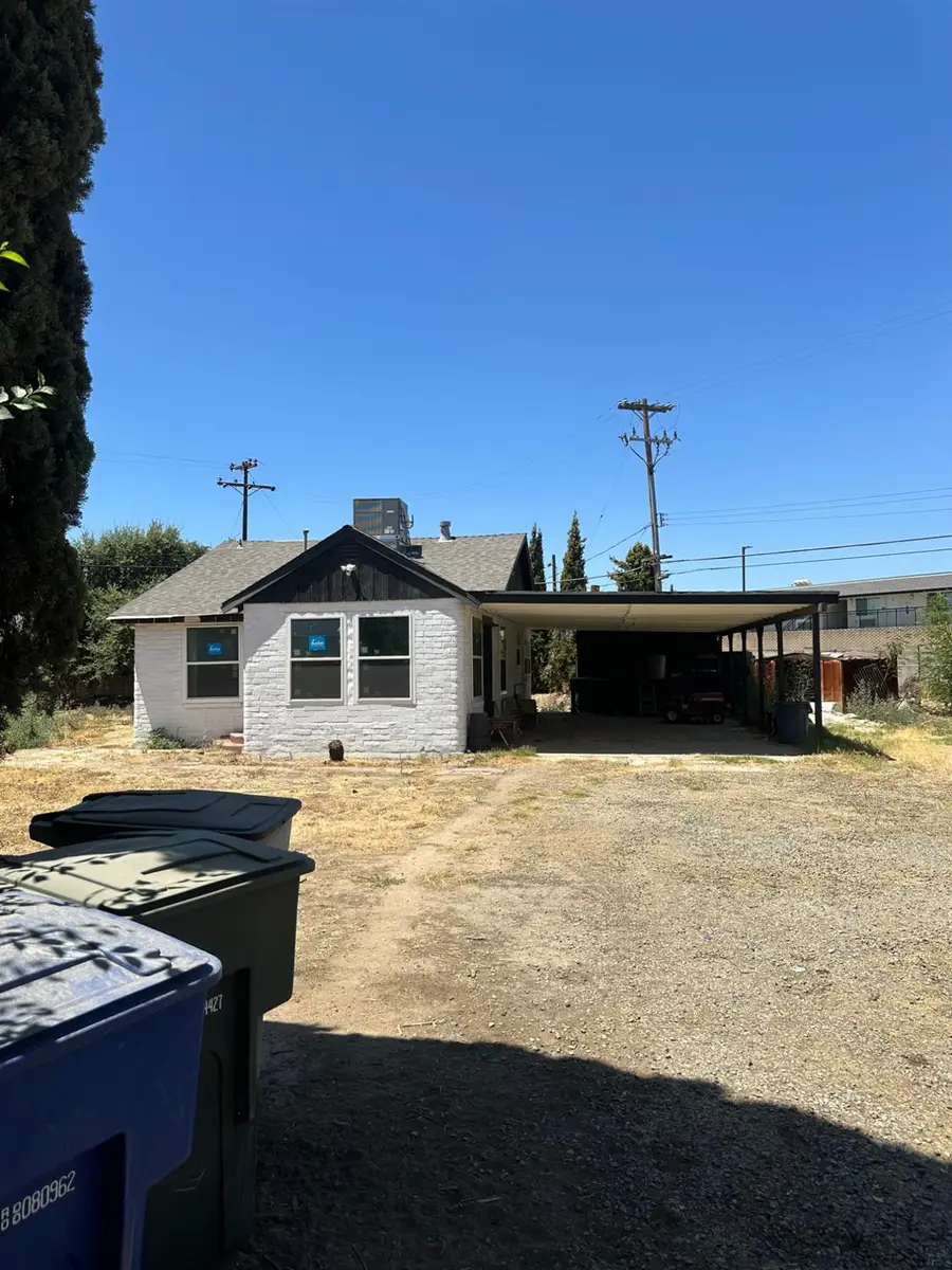1642 W Dennett Avenue, Fresno, CA 93728 - #3