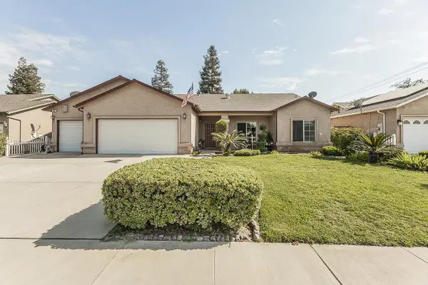 662 W Meadow Lane, Kingsburg, CA 93631