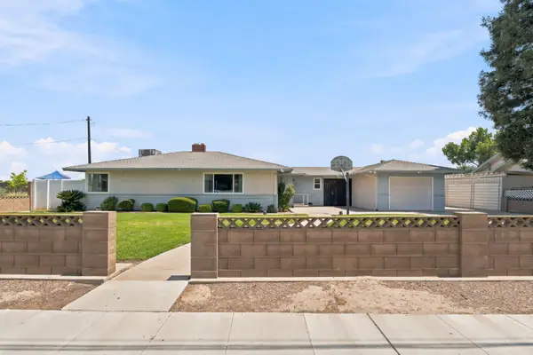 121 N Armstrong Avenue, Fowler, CA 93625