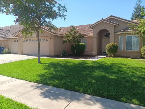 15887 W Stanislaus Avenue, Kerman, CA 93630