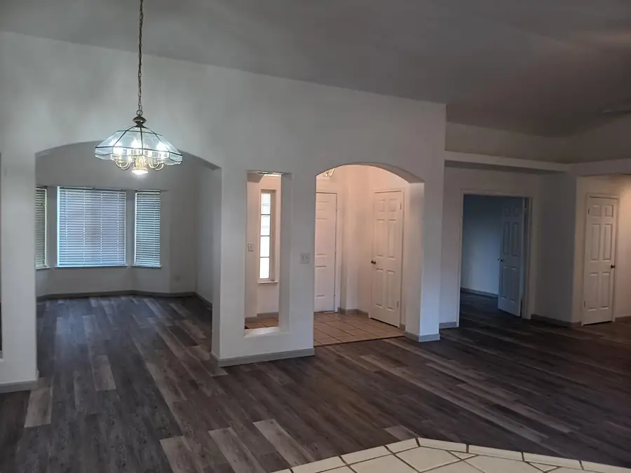 15887 W Stanislaus Avenue, Kerman, CA 93630 - #3