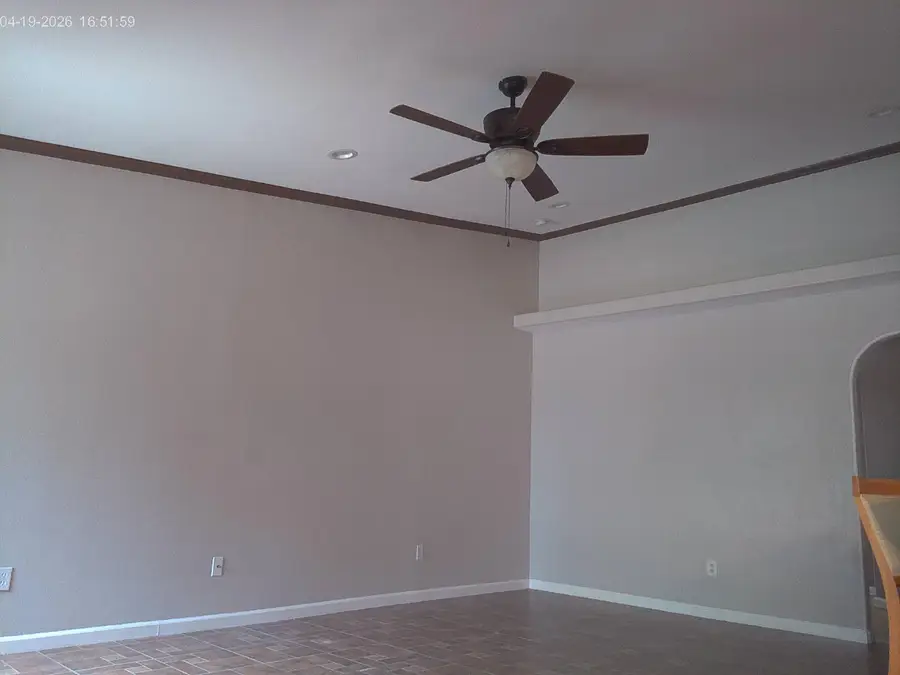 1913 S Kerckhoff Way, Hanford, CA 93230 - #2