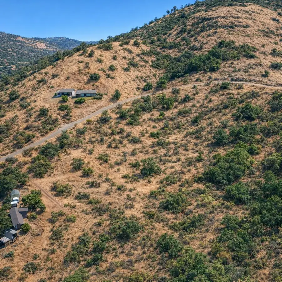 34447 Cougar Lane, Yokuts Valley, CA 93675 - #2