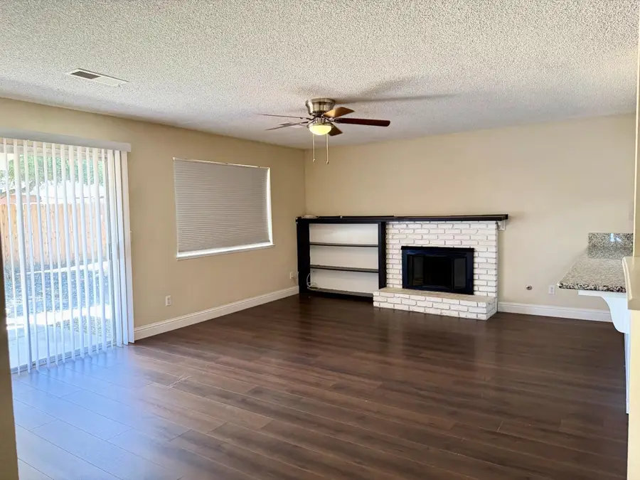 2840 Julia Circle, Hanford, CA 93230 - #3