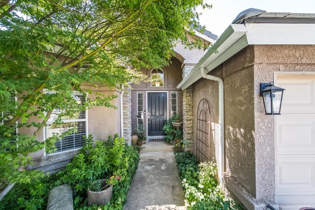 2955 E Pryor Drive, Fresno, CA 93720 - #1