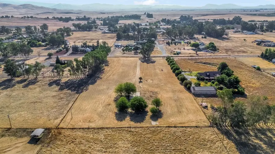 10785 N Burgan Avenue, Clovis, CA 93619 - #3