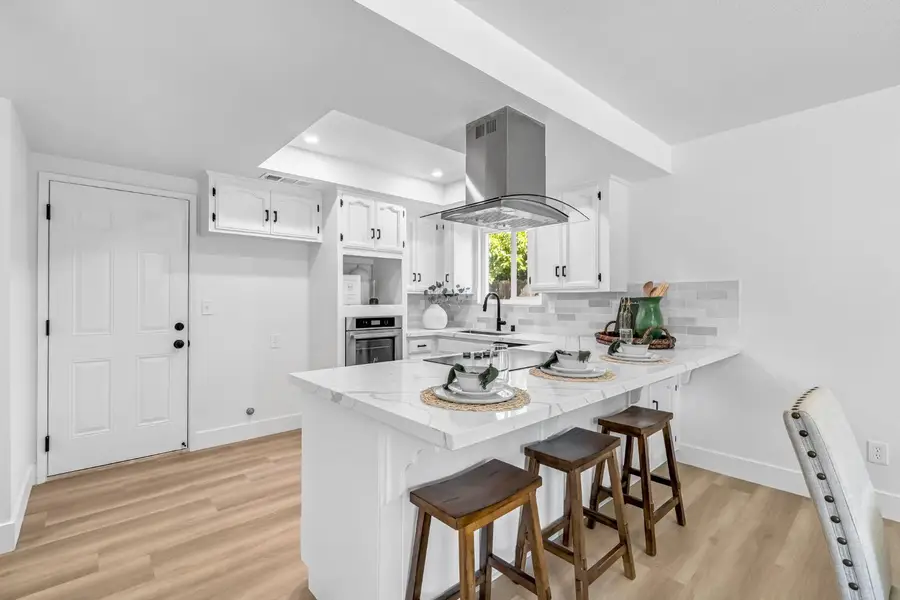1346 N Eaton Avenue, Dinuba, CA 93618 - #3