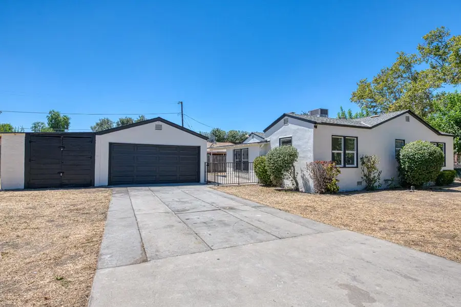 1738 N Angus Street, Fresno, CA 93703 - #3