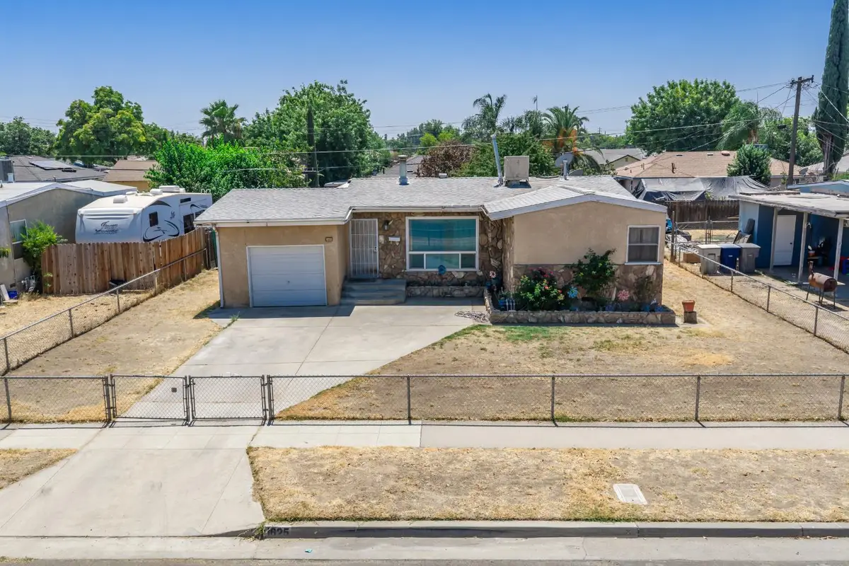 1625 W Pontiac Way, Fresno, CA 93705 - #1