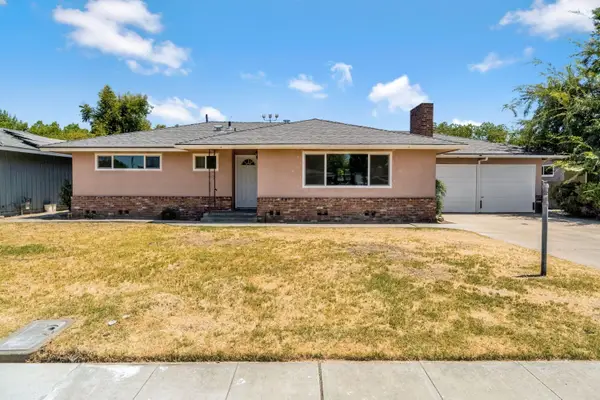 880 I Street, Parlier, CA 93648