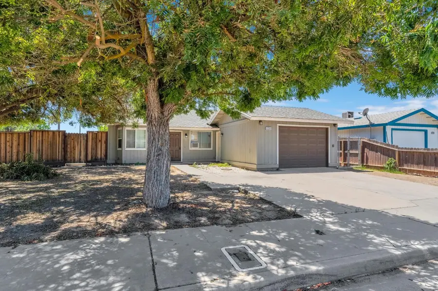 12511 A, Biola, CA 93606 - #2