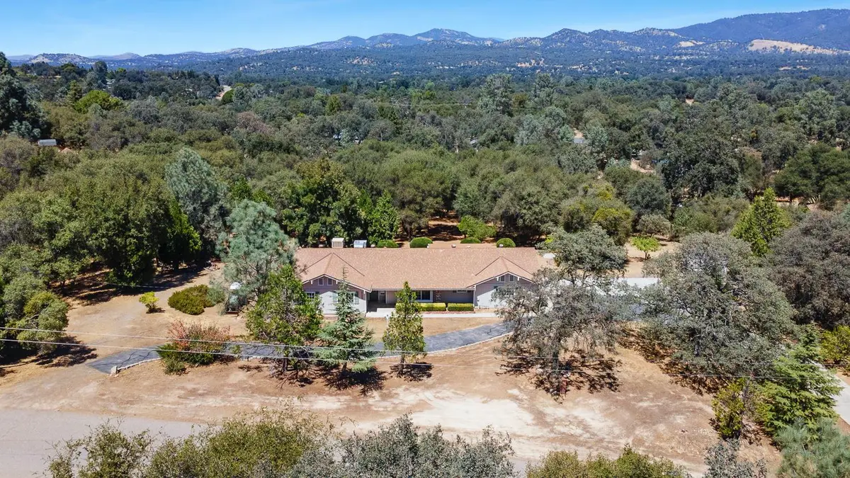 47555 Willow Pond Road, Coarsegold, CA 93614 - #1
