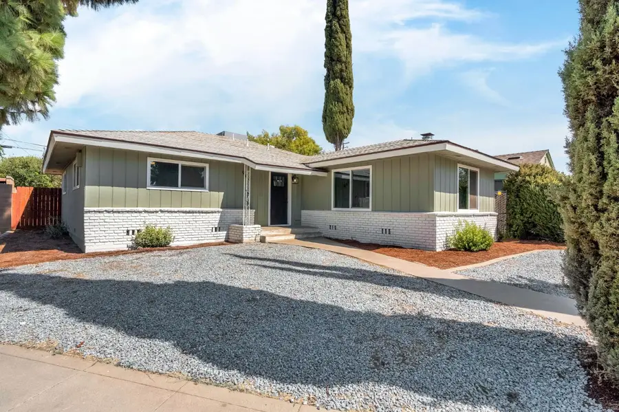 940 N Poplar Avenue, Fresno, CA 93728 - #3