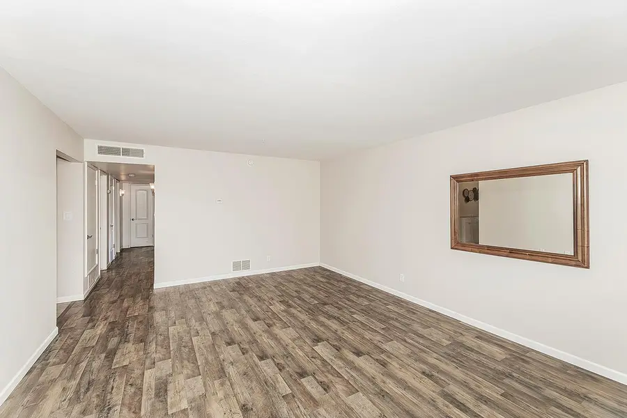 2014 N Kensington Way, Hanford, CA 93230 - #3