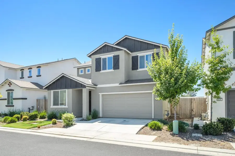 3233 E Mary Avenue, Visalia, CA 93292 - #3