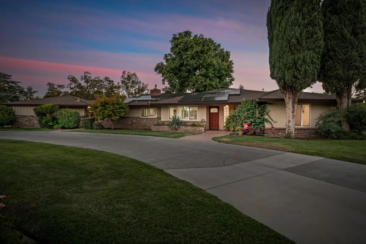 1112 S Sunnyside Avenue, Fresno, CA 93727 - #1