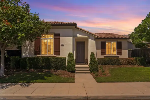 3905 Richmond Avenue, Clovis, CA 93619