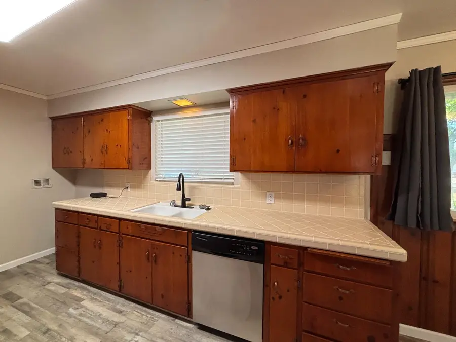 1903 W Fountain Way, Fresno, CA 93705 - #2