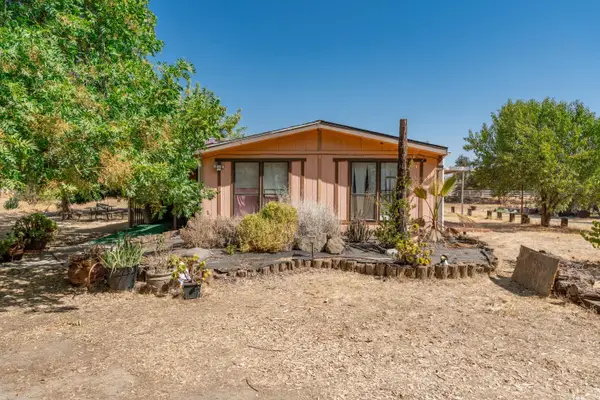 12752 N Robinson Avenue, Sanger, CA 93657