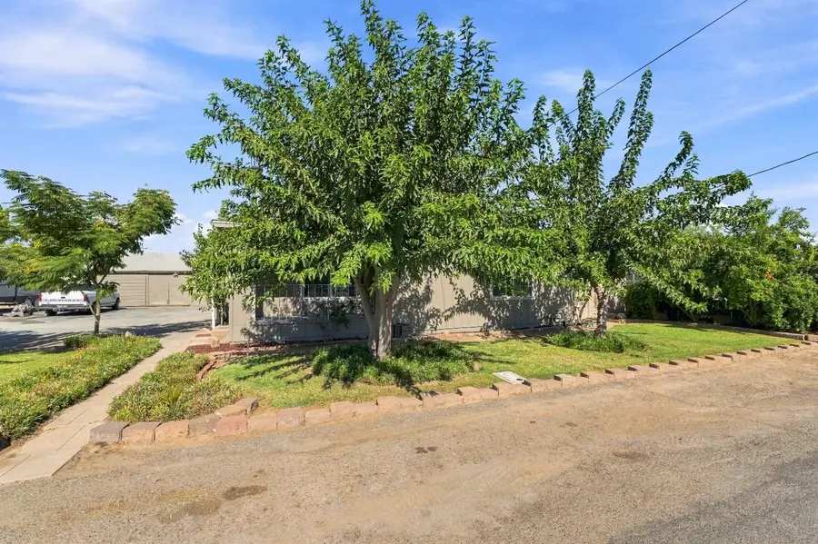 10840 Cedar Street, Armona, CA 93202 - #3