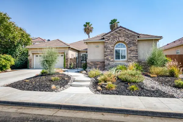 2392 Trenton, Clovis, CA 93619